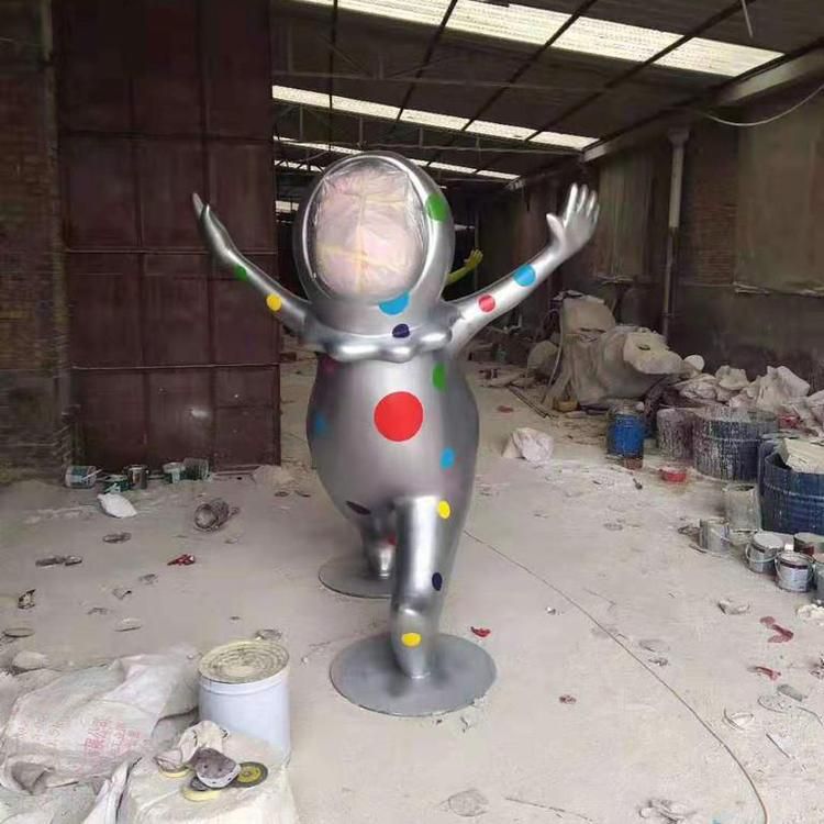 草地福娃雕塑 现代校园体育雕塑 大型奥运雕塑 草地福娃雕塑 现代校园体育雕塑 大型奥运雕塑