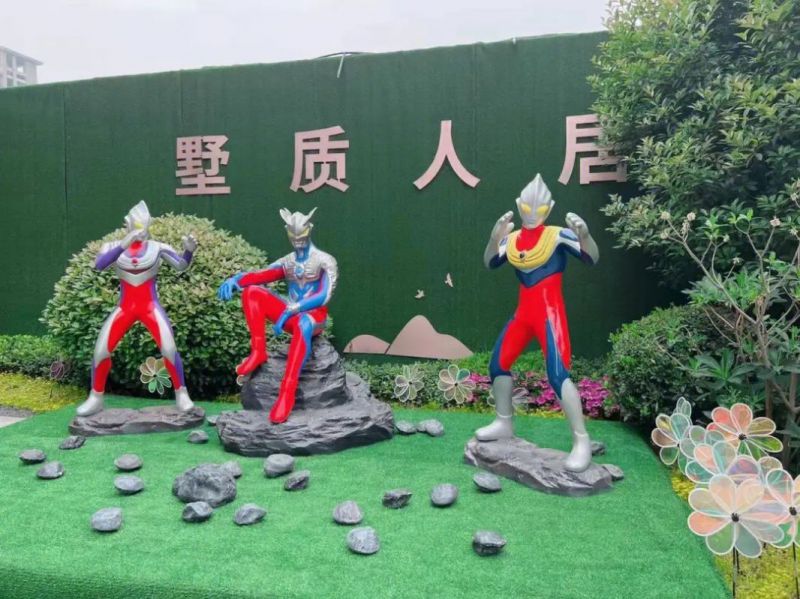 城市奥特曼雕塑 风景区彩绘雕塑 抽象摆件 城市奥特曼雕塑 风景区彩绘雕塑 抽象摆件