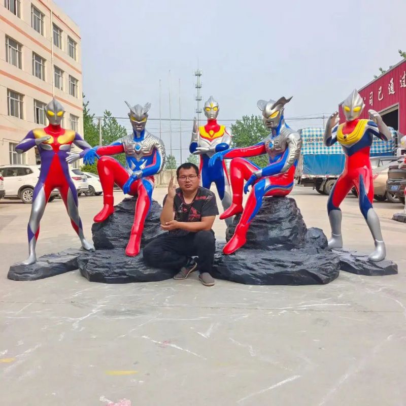 抽象奥特曼雕塑 店门口彩绘雕塑 步行街摆件 抽象奥特曼雕塑 店门口彩绘雕塑 步行街摆件
